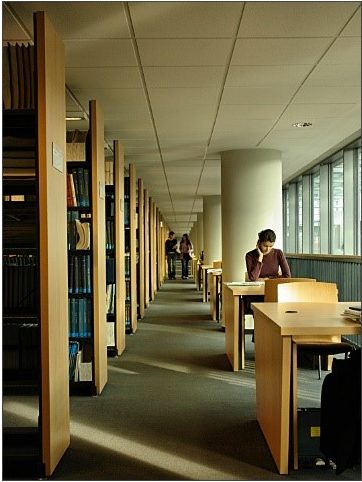 Olvasóterem (SZTE Klebelsberg Könyvtár honlapja)
